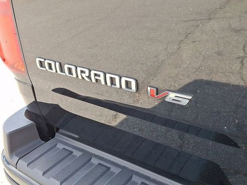 Used 2020 Chevrolet Colorado Z71 AWD/4WD image 33