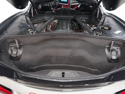 Used 2024 Chevrolet Corvette Stingray Premium Cpe w/ Z51 Performance Package RWD image 29