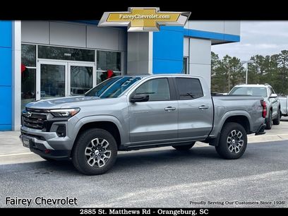 Used 2023 Chevrolet Colorado Z71 w/ Z71 Convenience Package 2