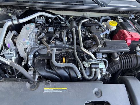 Used 2025 Nissan Sentra SV FWD image 30