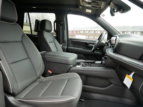 New 2025 Chevrolet Tahoe Premier image 14