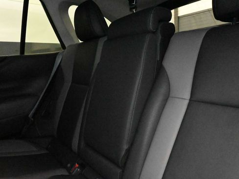 Used 2025 Subaru Outback Onyx Edition AWD/4WD image 15