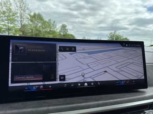 Used 2025 BMW X7 xDrive40i AWD/4WD image 15