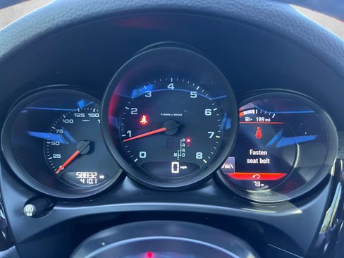 Used 2020 Porsche Macan AWD/4WD image 14