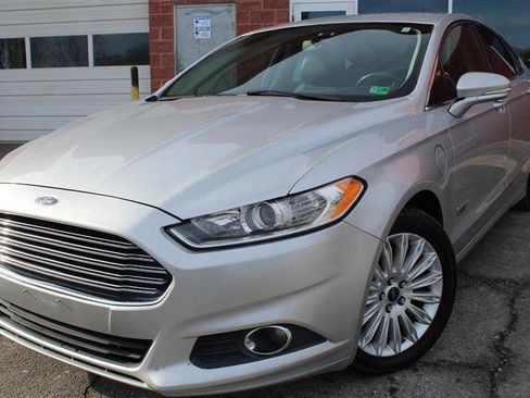 Used 2014 Ford Fusion Energi SE FWD image 3