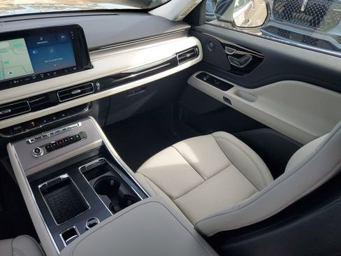 New 2025 Lincoln Aviator 2WD w/ Equipment Group 101A image 18