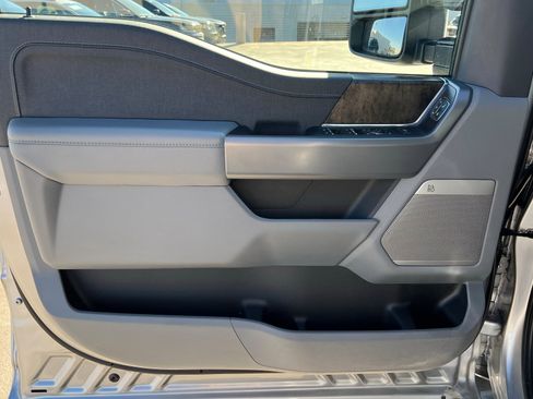 Used 2022 Ford F150 Lariat image 15