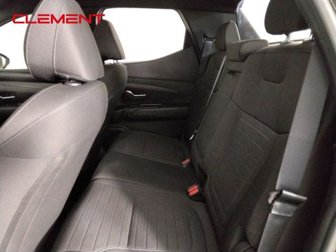 Used 2025 Hyundai Santa Cruz SE FWD image 27
