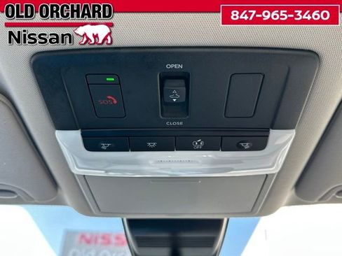 Used 2024 Nissan Altima 2.5 SL AWD/4WD image 17