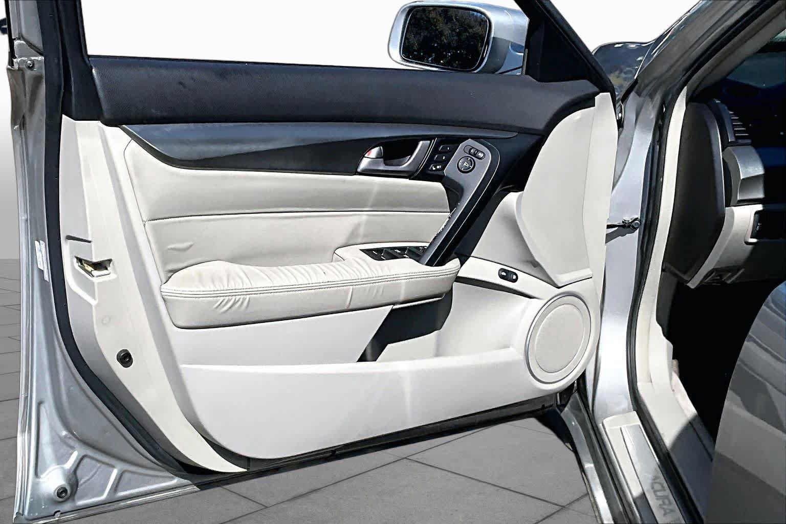 Used 2010 Acura TL FWD image 21