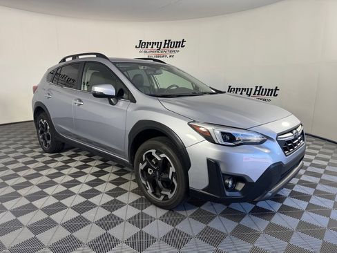 Used 2021 Subaru Crosstrek 2.5i Limited w/ Moonroof Package 1 AWD/4WD image 6