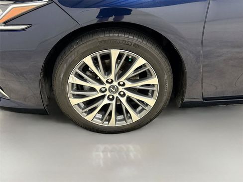 Used 2021 Lexus ES 350 w/ Premium Package FWD image 30