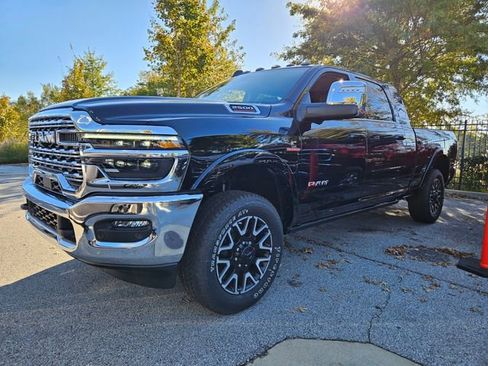 New 2026 RAM 2500 Limited AWD/4WD image 3