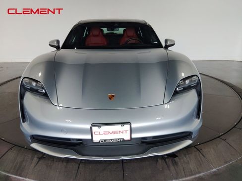 Used 2022 Porsche Taycan 4 Cross Turismo image 2