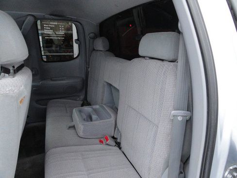 Used 2000 Toyota Tundra SR5 image 12
