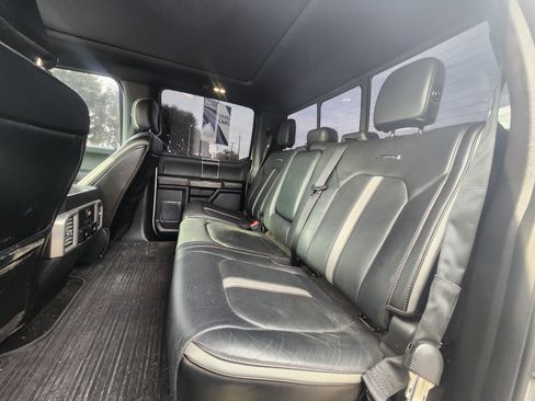 Used 2018 Ford F150 Platinum w/ Equipment Group 701A Luxury image 12