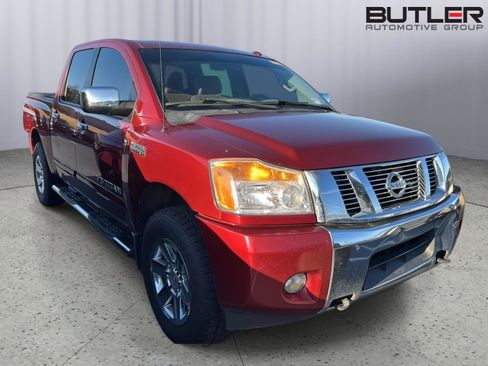 Used 2014 Nissan Titan SV w/ SV Value Truck Package image 2