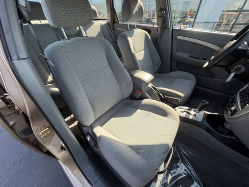 Used 2006 Suzuki Forenza Wagon FWD image 12