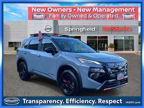 Certified 2025 Nissan Rogue SV image 1