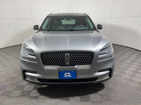 Used 2020 Lincoln Aviator Reserve AWD/4WD image 3