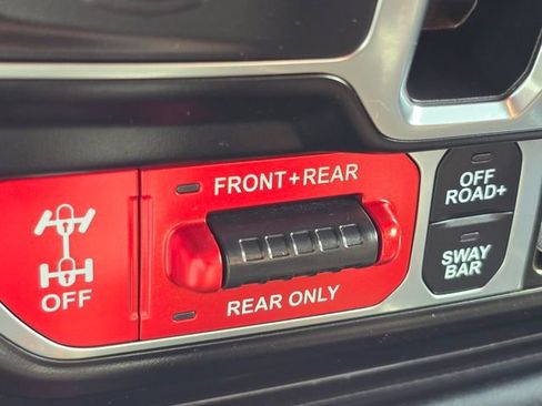 Used 2021 Jeep Gladiator Rubicon AWD/4WD image 24