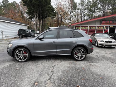 Used 2016 Audi SQ5 Premium Plus w/ Technology Package image 3