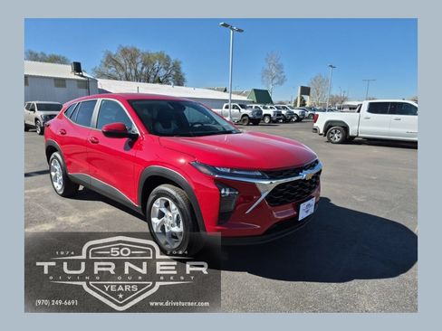 New 2026 Chevrolet Trax LS w/ LS Convenience Package FWD image 1