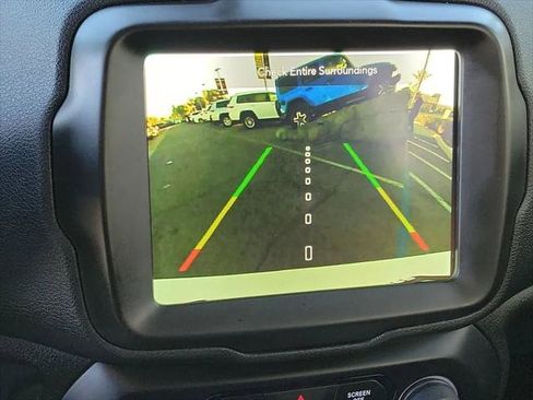 Certified 2023 Jeep Renegade Limited AWD/4WD image 10