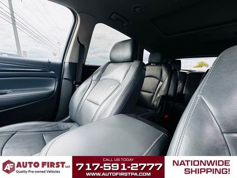 Used 2021 Buick Enclave Essence image 16