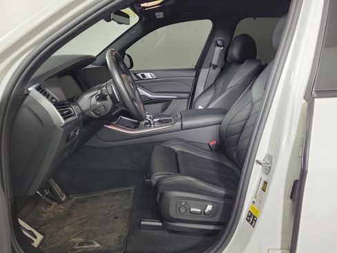 Certified 2023 BMW X5 xDrive40i w/ Executive Package image 5