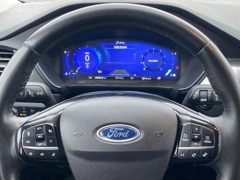 Used 2022 Ford Escape Titanium image 8