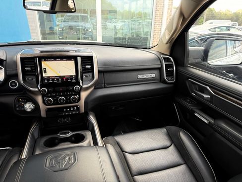 Used 2020 RAM 1500 Laramie AWD/4WD image 38