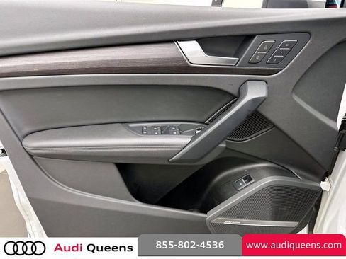 Used 2023 Audi Q5 2.0T Premium Plus w/ Premium Plus Package AWD/4WD image 17