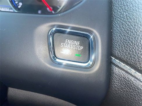 Used 2021 GMC Acadia SLT w/ Elevation Edition image 14