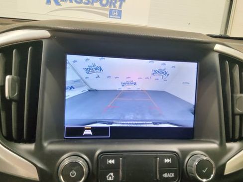 Used 2024 GMC Terrain SLT FWD image 34