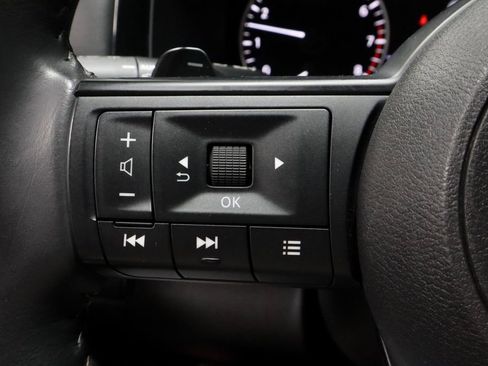 Certified 2025 Nissan Pathfinder SV AWD/4WD image 27