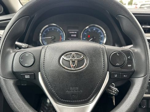 Used 2018 Toyota Corolla LE w/ Carpet Mat Package (TMS) FWD image 24