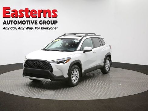 Used 2023 Toyota Corolla Cross LE image 55