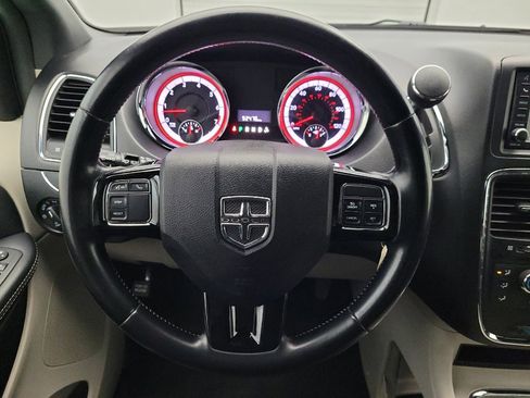 Used 2019 Dodge Grand Caravan SXT image 22