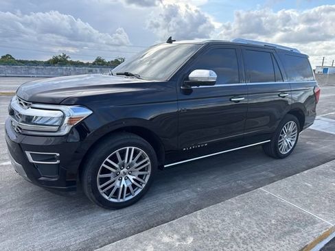 Used 2022 Ford Expedition Platinum AWD/4WD image 1