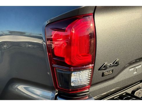 Certified 2023 Toyota Tacoma 4x4 Double Cab image 30