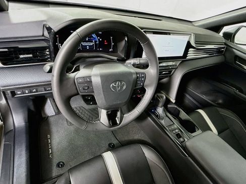 Used 2025 Toyota Camry SE w/ Multimedia Upgrade Package FWD image 11