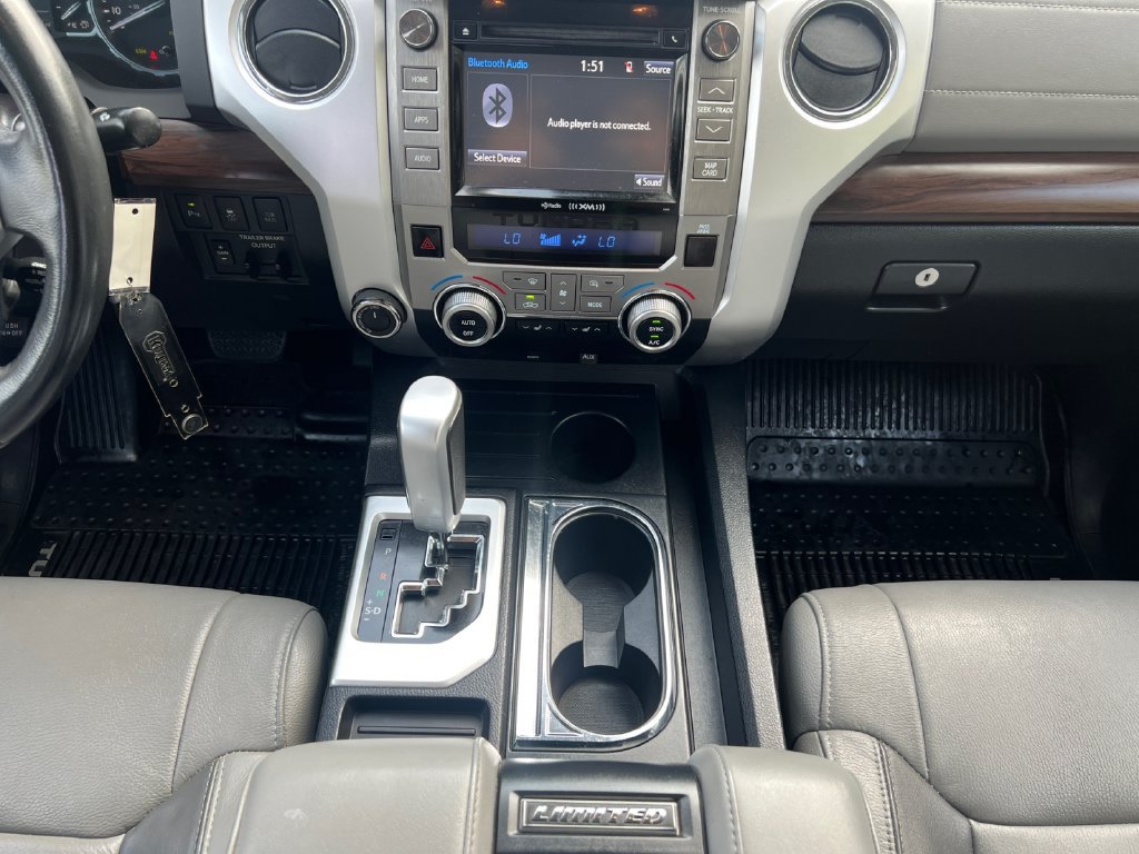 Used 2018 Toyota Tundra Limited w/ Limited Premium Package AWD/4WD image 14