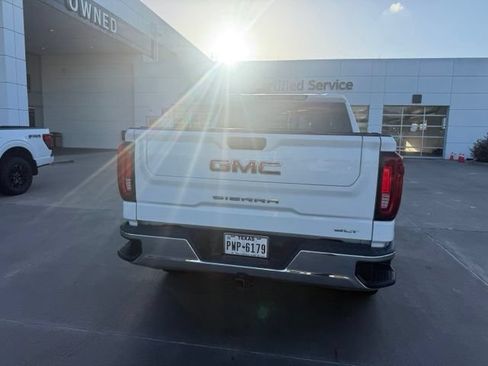 Used 2021 GMC Sierra 1500 SLT RWD image 4