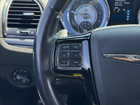 Used 2014 Chrysler 300 S AWD/4WD image 46