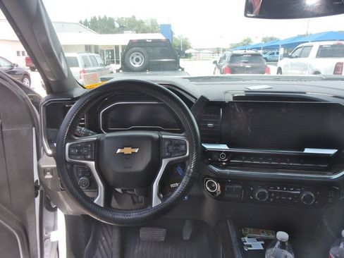Used 2024 Chevrolet Silverado 2500 LT w/ All Star Edition AWD/4WD image 9