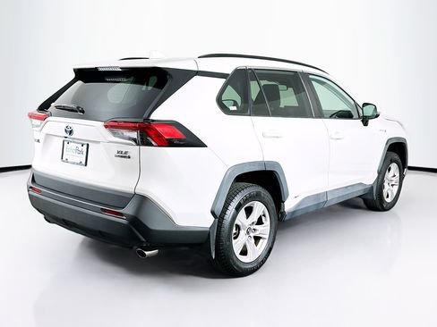 Used 2020 Toyota RAV4 XLE w/ All Weather Liner Package AWD/4WD image 9