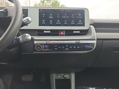 Certified 2023 Hyundai Ioniq 5 SE image 35