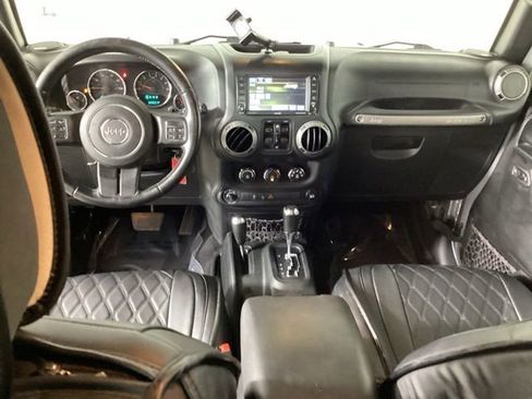 Used 2017 Jeep Wrangler Unlimited Sport AWD/4WD image 30