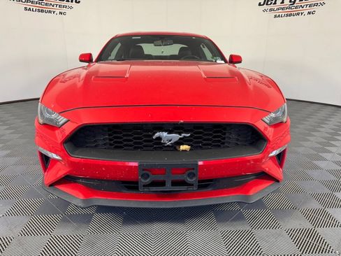 Used 2018 Ford Mustang Premium RWD image 5